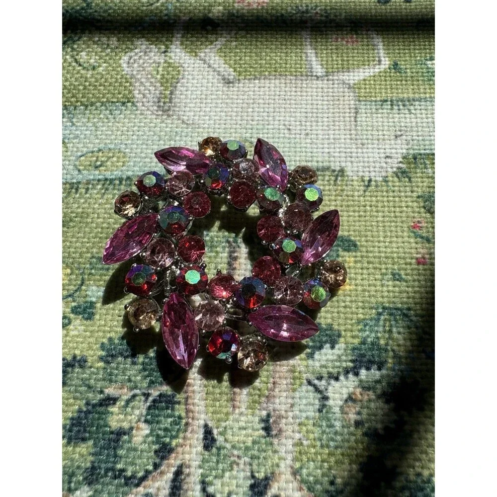 Vintage Unsigned Rhinestone Wreath Brooch Pink AB Crystal Juliana Style Regency